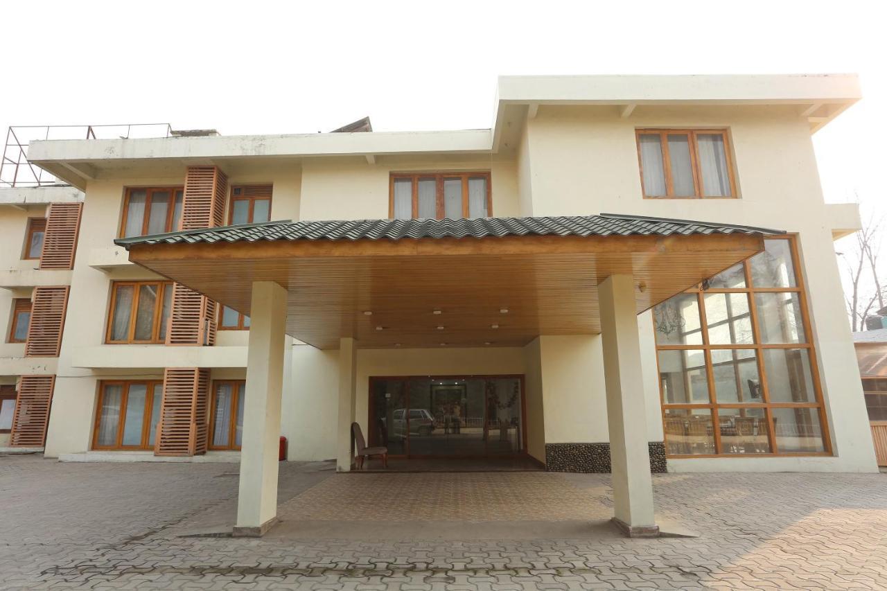 Oyo 27008 Paradise Gateway Hotel Srinagar  Exterior photo